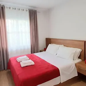 comfy-apartment-sunny-balcony.hotels-in-tirana.com/